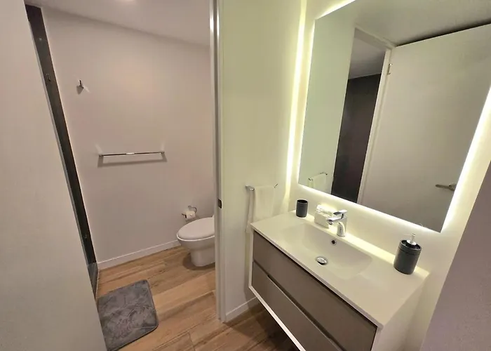 Perfect 2 Bedroom *